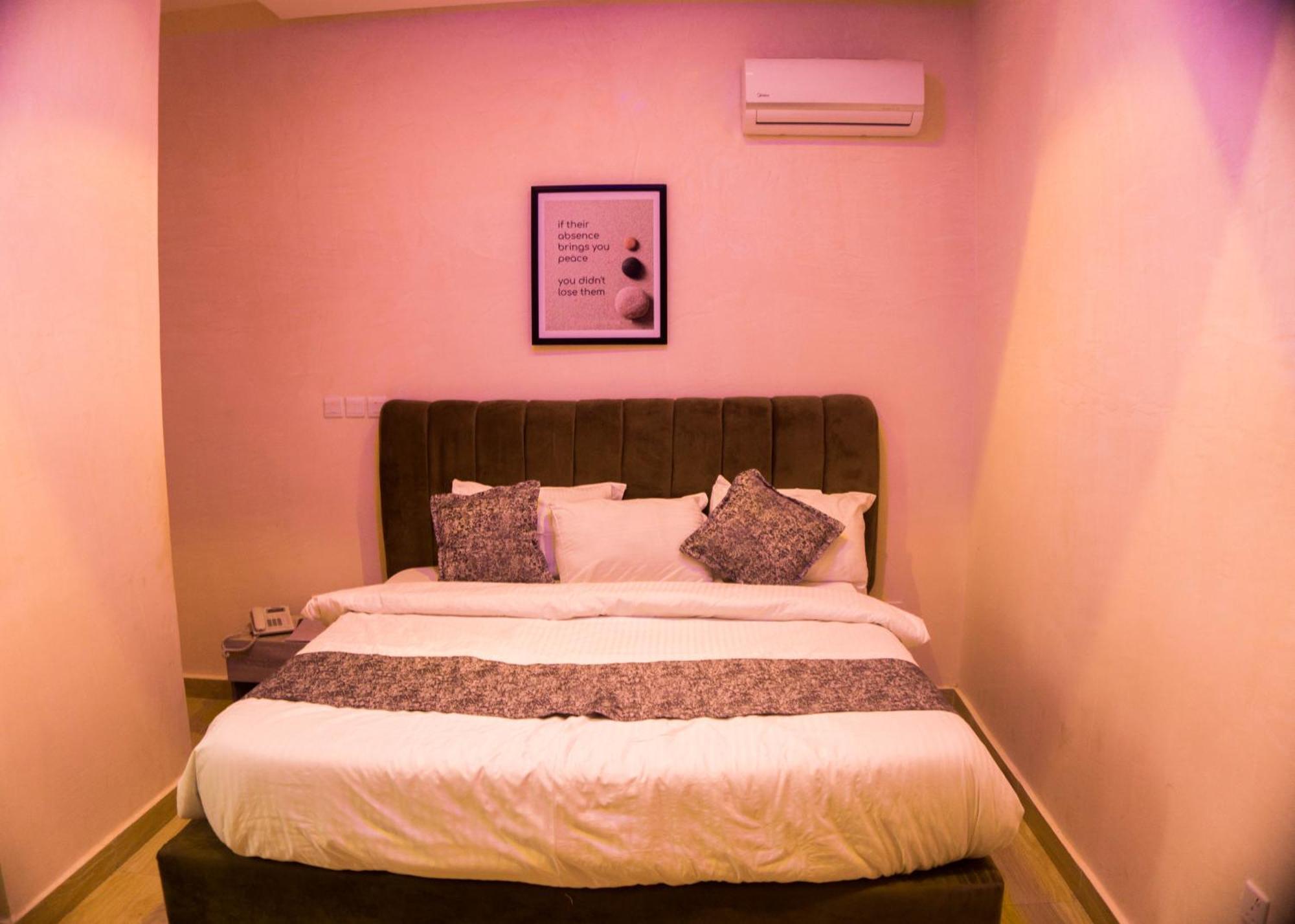 Vibes Suites Kaba Zewnętrze zdjęcie